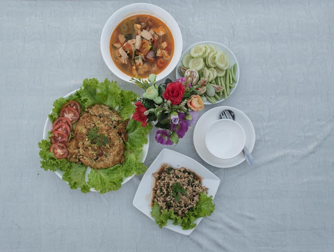 Chanhthida Guesthouse And The River Front Restaurant Ban Khon エクステリア 写真