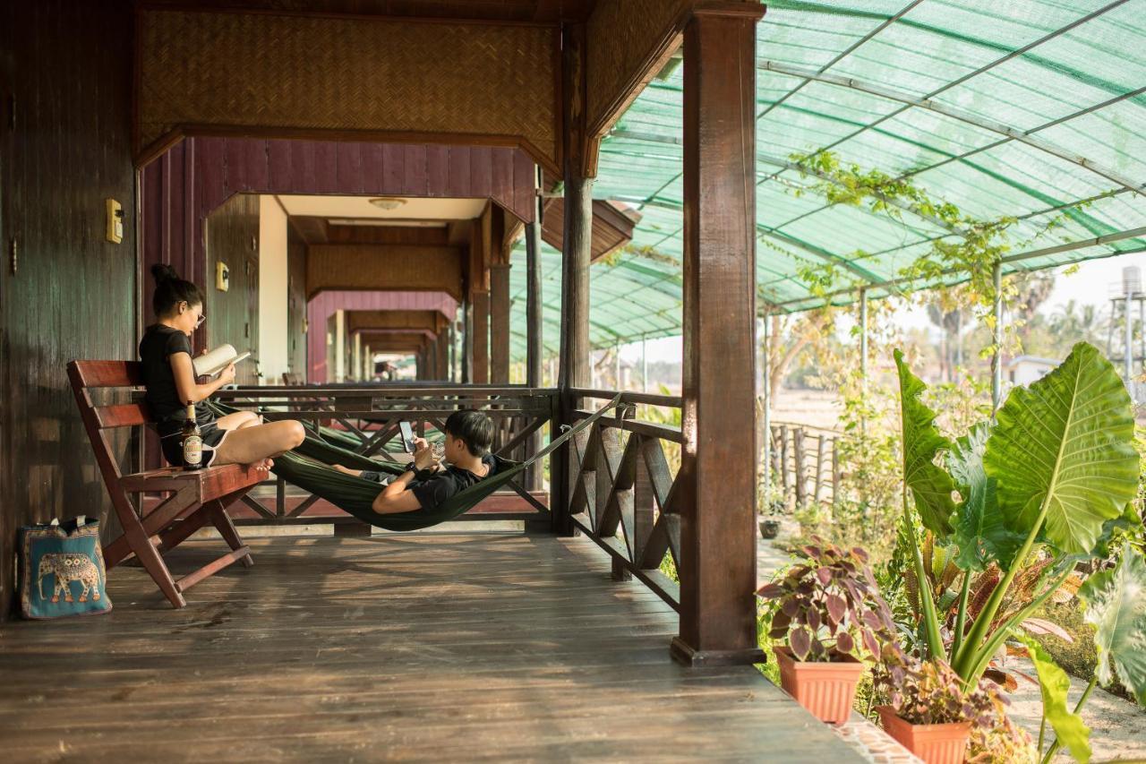 Chanhthida Guesthouse And The River Front Restaurant Ban Khon エクステリア 写真