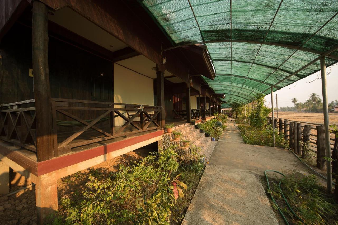 Chanhthida Guesthouse And The River Front Restaurant Ban Khon エクステリア 写真
